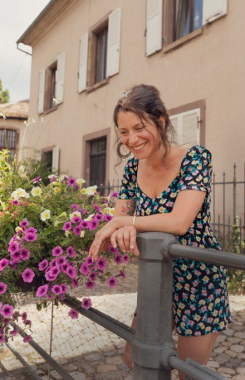 portrait de Claire-Lise Altschuh – praticienne en hypnose humaniste et yoga